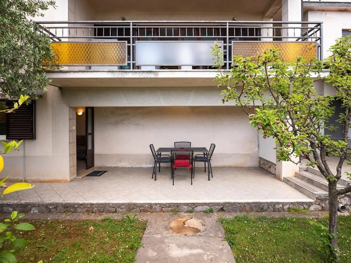 Apartments Vilma Laurana