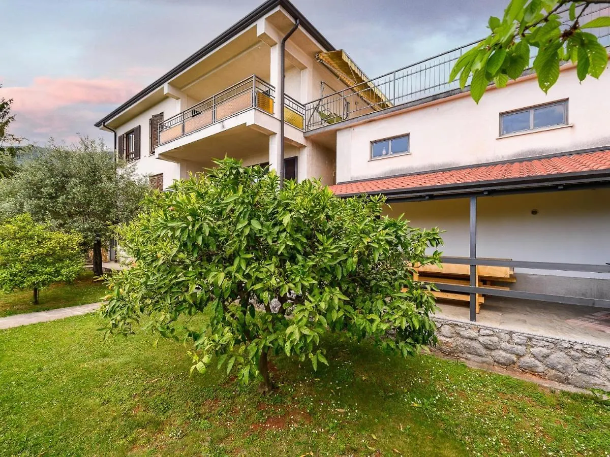 Apartments Vilma Laurana